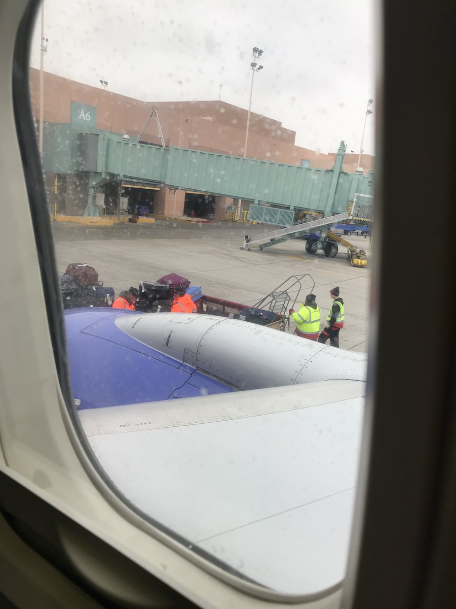 Today I am off to #LasVegas to work with small business customers at Preview Las Vegas. I had the opportunity to be at this event last year and I made strong #Smallbusiness owner connections. Thank you <a href="/SouthwestAir/">Southwest Airlines</a> for getting us out on time before the snow hits #Albuquerque.