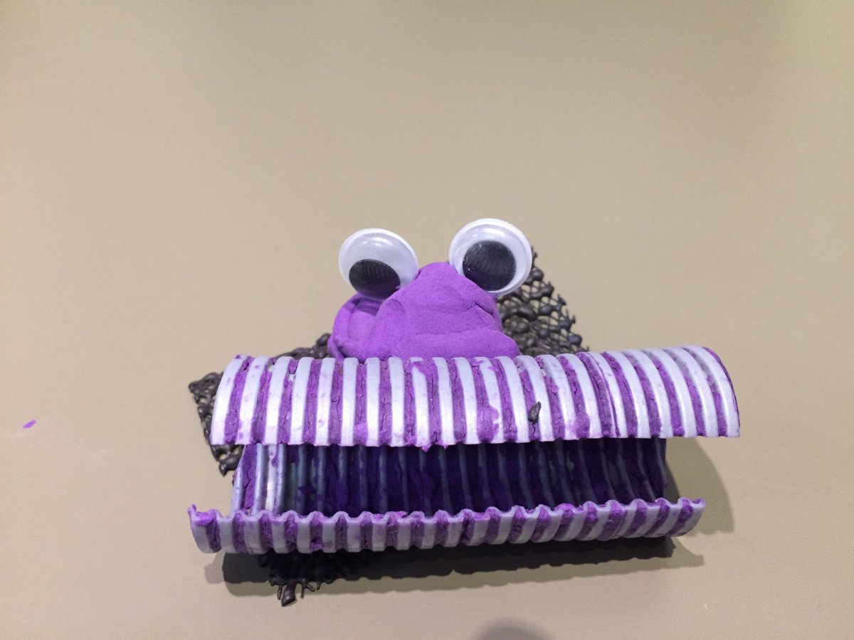 Mijn bonkie! Resultaat van een mini-workshop in ⁦<a href="/museumnaturalis/">Naturalis Biodiversity Center</a>⁩ van ⁦<a href="/Krisaardvarken/">Krista Leusink</a>⁩ tijdens jaarlijkse bijeenkomst ⁦⁦<a href="/verwonderpas/">Verwonder om de hoek</a>⁩.