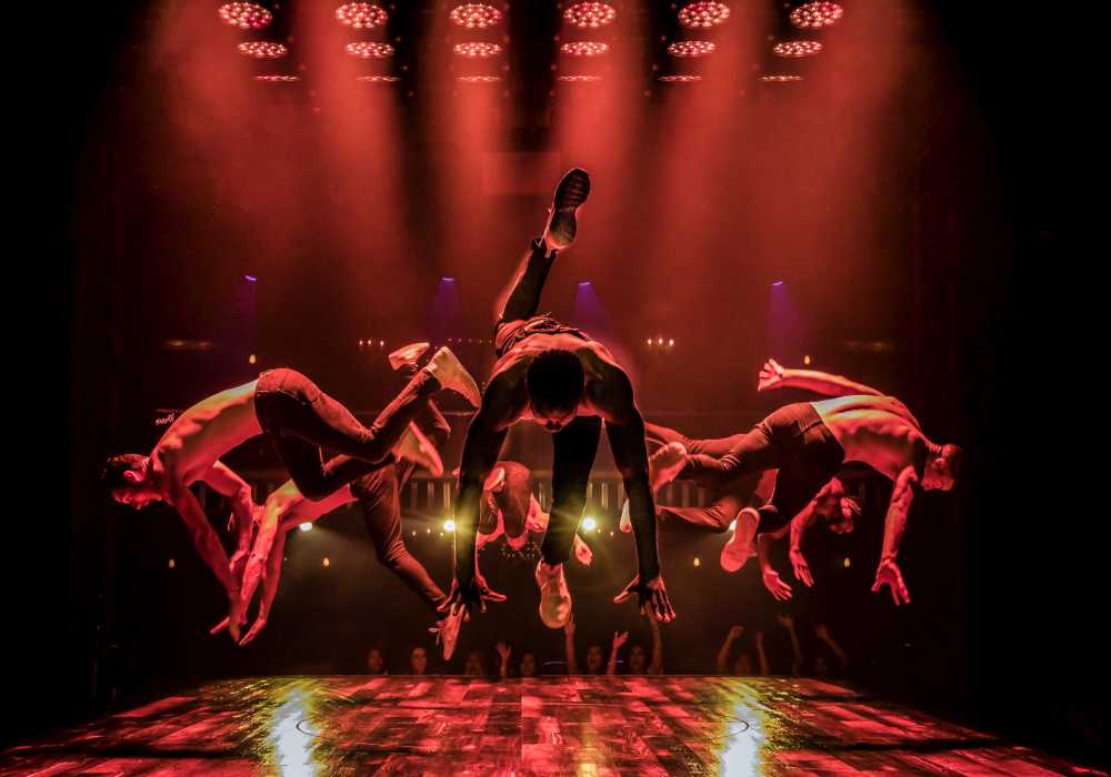 XRoads_Live's tweet photo. Wishing a very happy opening night &amp; welcome to the MML family Magic Mike Live Berlin! 🍾🥂🦄
#MagicMike #MagicMikeLive #MagicMikeLiveLDN #MagicMikeBerlin #MagicMikeLiveBerlin #MagicMikeLDN #MagicMikeLondon https://t.co/W8Gwt6ojdp