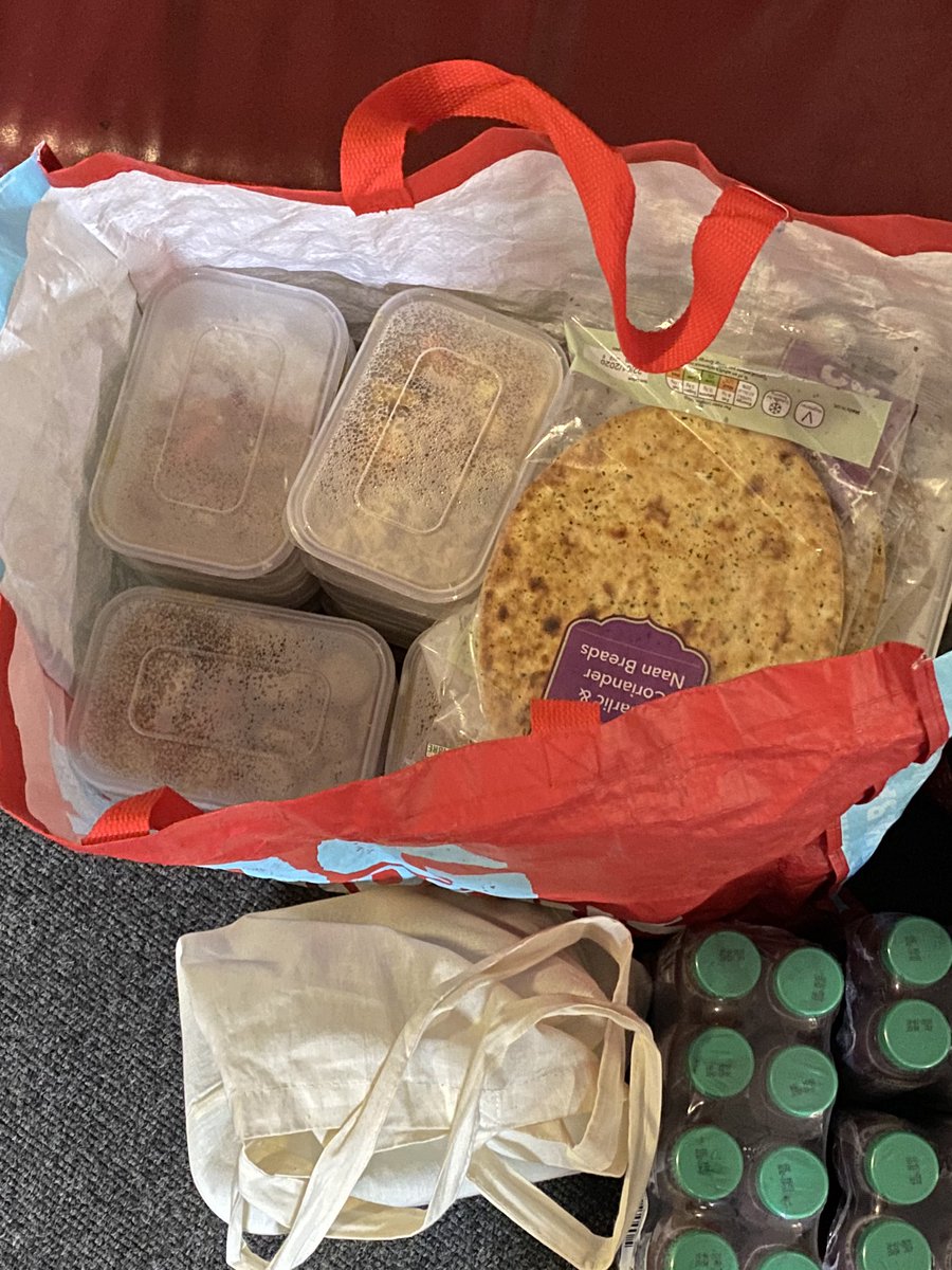 raeburnprimary's tweet photo. Our Mini Angels (4WR) have excelled themselves, they have made 40+ meals for our homeless community. They have made chicken curry and sausage casserole. @wirralshomeless #miniangels #RaeburnDT https://t.co/KsQi76jbeT