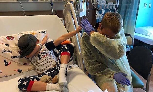 جاستن حقق اكثر من 300 أمنية معجب من جمعية خيرية Make A Wish لمساعدة الأطفال اصحاب الأمراض المستعصية....