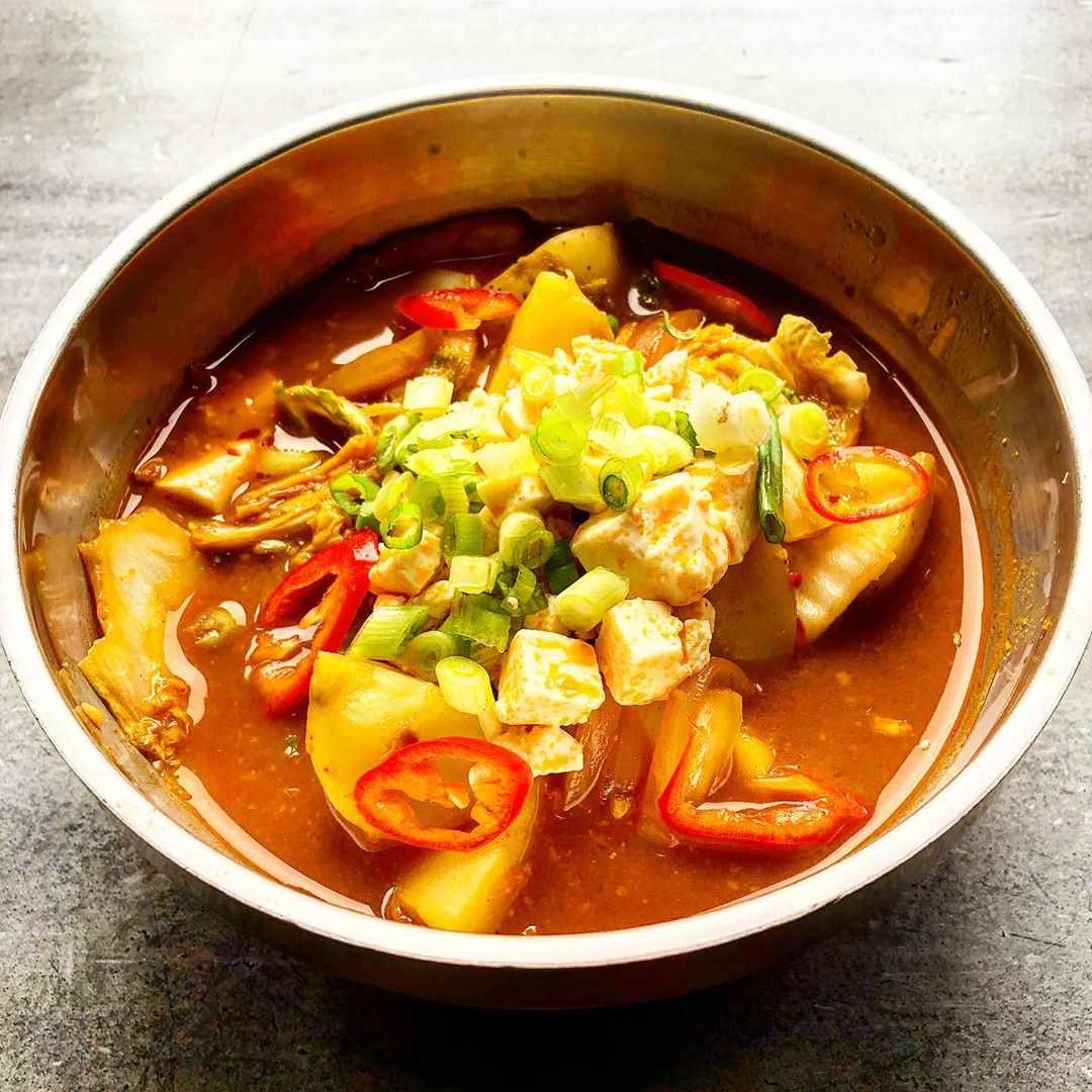ChikoFRC's tweet photo. ๐๐ธโ @DannyLeeDC: โDoenjang Guk (soup of fermented soybean paste, cabbage, and potatoes) on the Restaurant Week lunch menu at @ChikoFRC Dupont.โ #CHIKO #mychiko #DineOutEatUp #vegan #restaurantweekdc @RAMWdc https://t.co/Eg1BHVkQMS