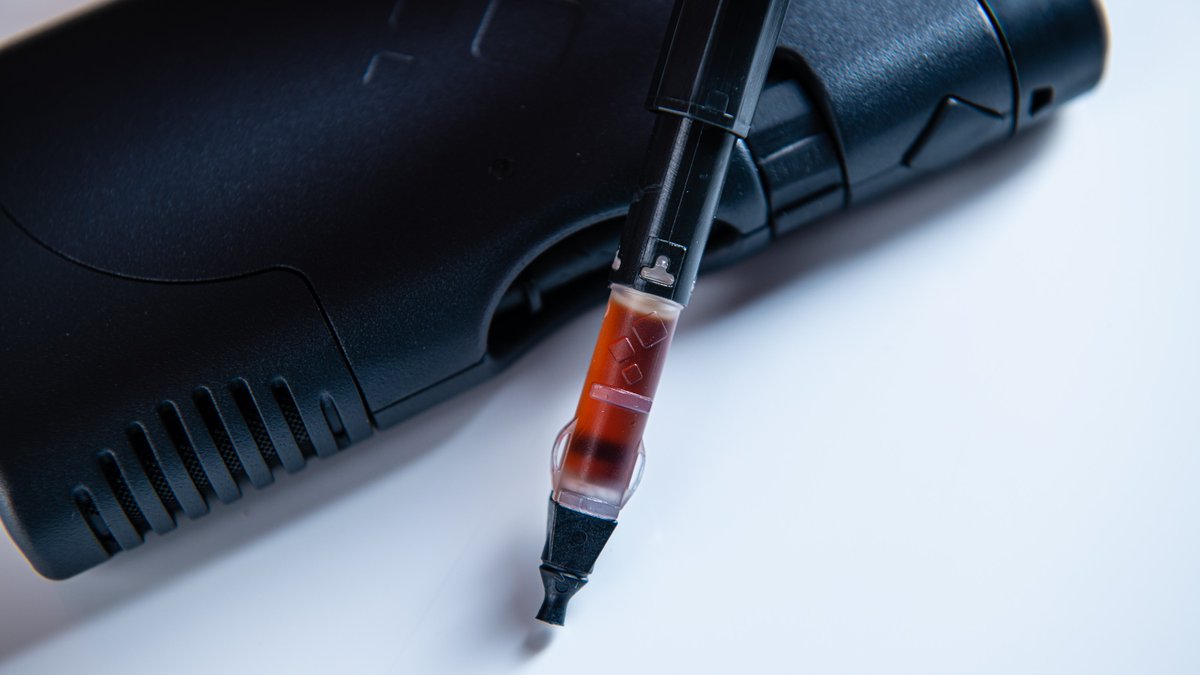 Heavy metals and plant-based medicine do NOT belong together. That's why Gofire SmartCartridges do not contain a metal coil and are crafted with class 6 pharmaceutical grade plastics, ensuring that no heavy metals can leach into your products -- and into your lungs.  #safedosing