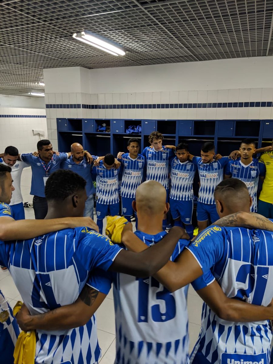 EM BUSCA DA CLASSIFICAÇÃO! 🦁💪🏻

#BaseAvaiana
📷: Douglas Silva.