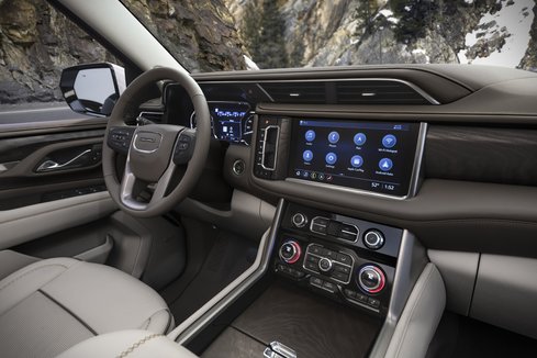 CarsDirect tweet media