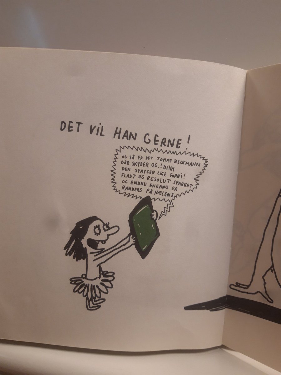SheikJasper's tweet photo. Jeg gad vide om @TommyBechmann har bestukket en forfatter for at få de her linjer sneget ind i børnebogen "Far er sur"? 😂
#sønderjyske #beckmann/#bechmann
#målsomzlatankundrømmerom https://t.co/XyRHHvWVTv