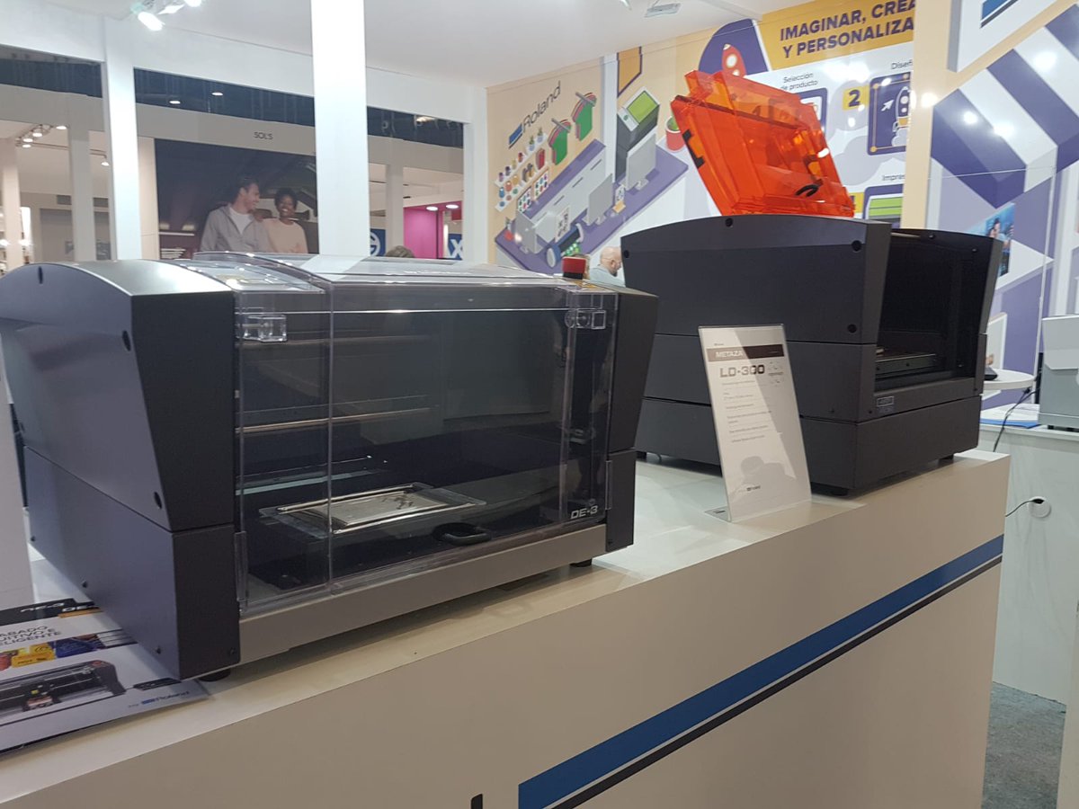 ServiprinterSL's tweet photo. Desde el #Stand de @Rolanddgi  en @FeriaPROMOGIFT  nos despedimos de esta edición donde hemos compartido espacio y experiencias muy enriquecedoras con nuestros #anfitriones, #Gracias a @Rolanddgi  y a todos los visitantes y clientes por vuestro tiempo. https://t.co/utoQYedmcM