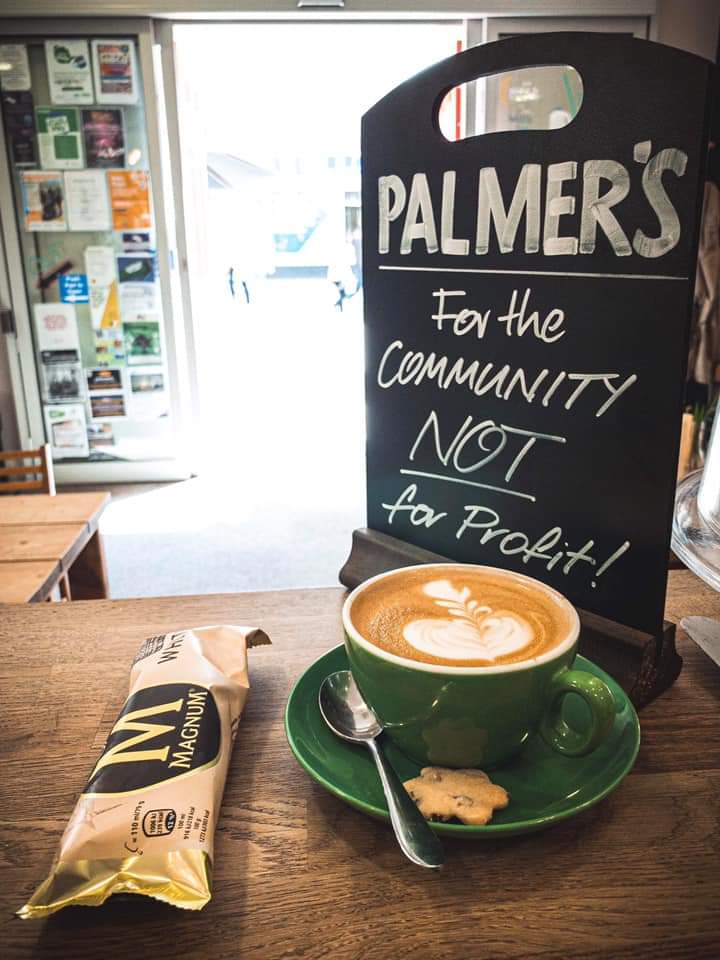 So grateful today for shelter and a calm and positive vibe at central shrewsbury baptist church shrewsbury. A cafe called Palmers that gives a #greatwelcome to our #streethomeless and their #streetdogs
#bigthankyou from the #outreachteam