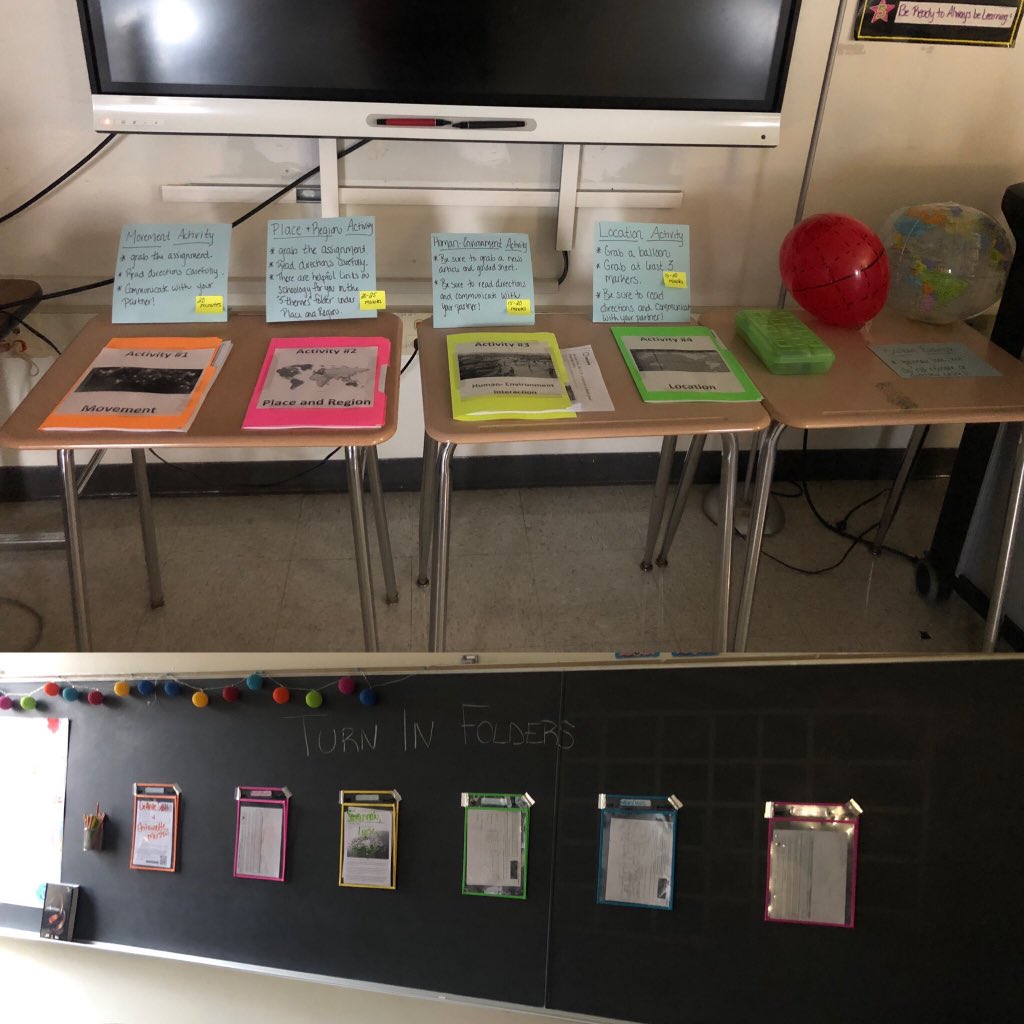 Honors Geography engaging in a 5 themes of Geography self-guided activity! #engaged #studentdriven #selfpaced #geography #richinstudentsuccess <a href="/Dr_LApplewhite/">Dr. LaTonya Applewhite</a> <a href="/leviishaney/">LeViis Haney, Ed.D</a> <a href="/RichCentralHS/">Rich Central High School</a> <a href="/District227/">District227</a>