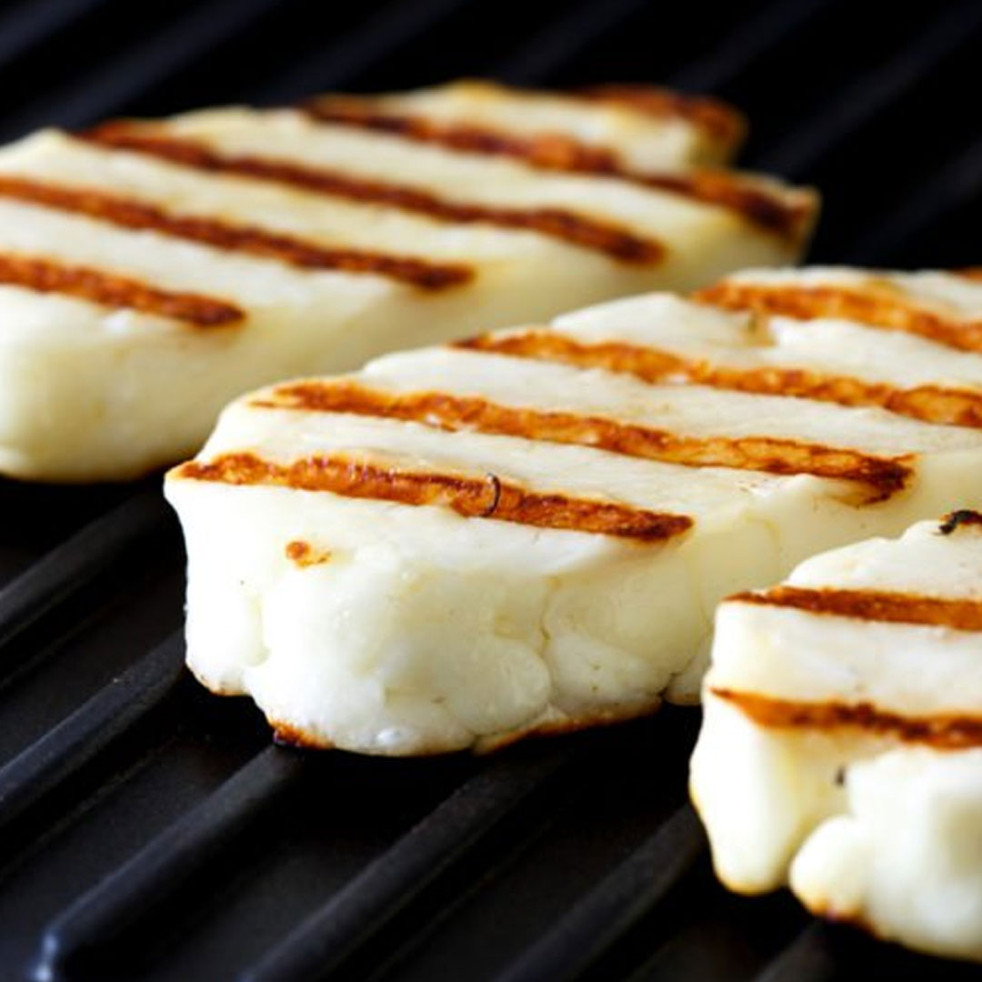 cranble's tweet photo. Halloumi everywhere! 👀

For Halloumi recipes for you to make yourselves at home, search out website: https://t.co/irjNWKLC9P

#Halloumi #Cheese #BurgerKing #Food #Recipe https://t.co/w3JlXddVqy