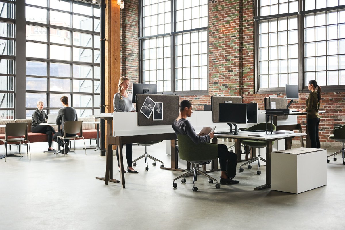 Today, the risks associated with sedentary work are widely acknowledged and fortunately, mobile technology has opened the door to a workplace in which people are free to work in a variety of settings—choosing to sit, stand or recline.

bit.ly/2RkT9lk
#healthyworkplace