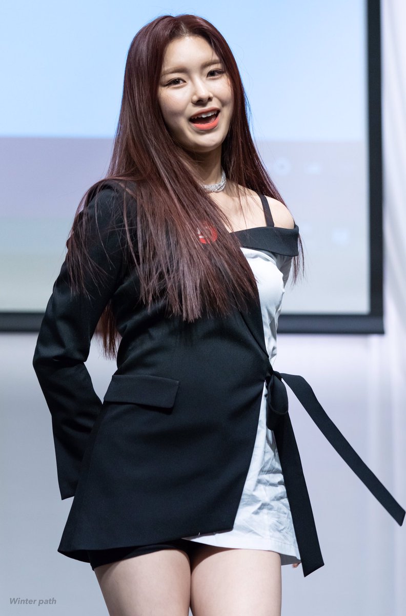 k_Winter_path's tweet photo. 200111 
드림노트 팬사인회

#드림노트 #DreamNote 
#ドリームノート⠀
#Eunjo #ウンジョ #은조
@iMe_Dreamnote https://t.co/4vBgifMLGV