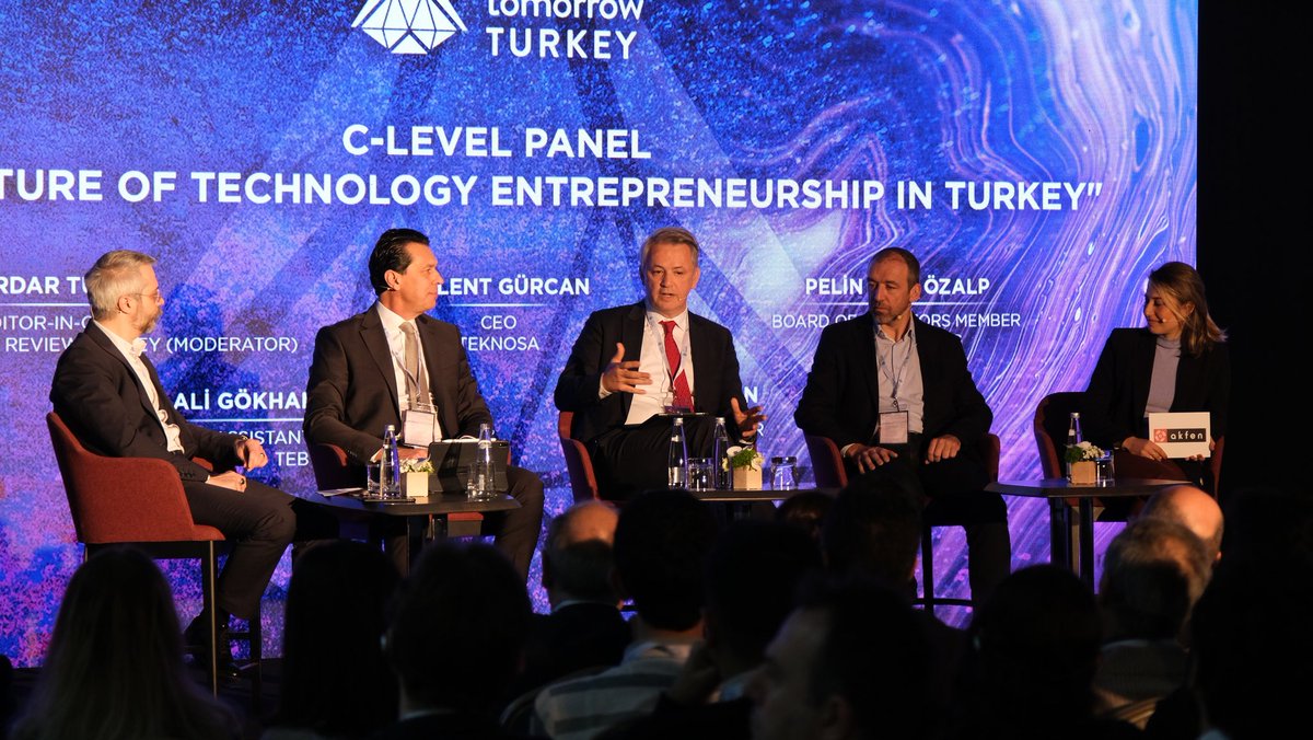 hellotomorrowtr's tweet image. Many thanks to our amazing panelists who talked about "The Future of Technology Entrepreneurship in Turkey". Our panelists were:
-Serdar Turan
-Bülent Gürcan
-Ali Gökhan Cengiz
-Leonid Astrin
-Pelin Akın Özalp 
#HTSummit #HTChallenge #HTTurkeyChallenge #deeptech