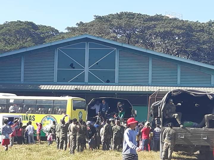 ElizaManzanas's tweet image. Mga kapatid na nagmula sa lalawigan ng Batangas, hangad po namin ang iyong kaligtasan sa inyong kasalukuyang himpilan.

God bless us all.

#BatangasEvacuees
#DIHS
#evacuationCenter