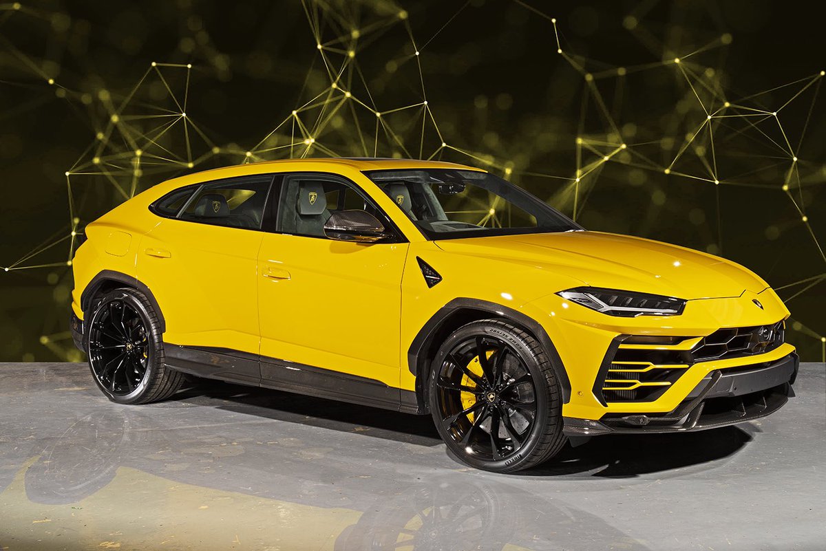 CARismaPHOTO's tweet photo. A real eye catching colour on this #lamborghini #lamborghiniurus and was great lighting it in our studio! Angular design to compliment the car shape #carismaphoto #carart #carphotography #carporn #supercars #supercarsoflondon #classiccars https://t.co/JF7UMBNxxd