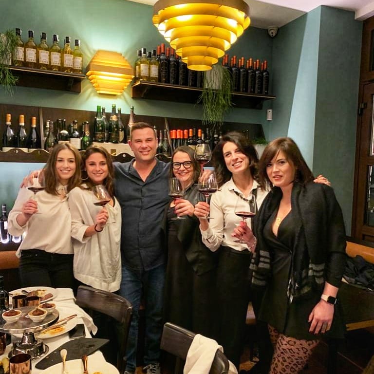 prawines_'s tweet photo. Alcova del frate e le sue donne del vino! #prawines #tastingwine #veronawine #donnedelvino #instawine #winelover #WineGirls #winenight https://t.co/Etl1FHPM9z