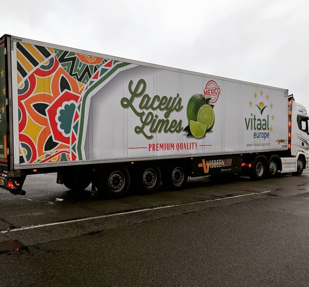 How nice one of our trucks has been seen at the port of Felixstowe. We like to receive pictures like this! thank you @gramadandan . #vitaaleurope #nationwideproduce #visbeentransport