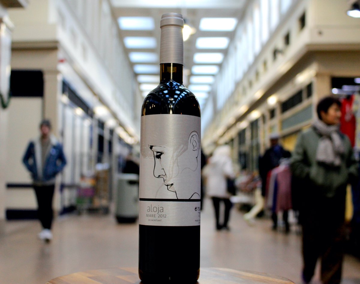 Aloja Negre 🍷 • Age: 2012 • Region: Montsant. (Spain) • Grapes: Syrah, Grenache and Carignan. Bitter, mocha tones and dark berry fruits that gives a well medium structured body to this red wine.Pairing recommendation: -Cecina - Pasta -Smoked spanish bacon. <a href="/NewcastleNE1/">Get Into Newcastle</a>