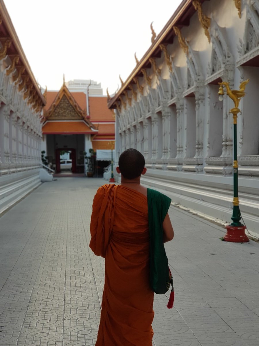 Top63724729's tweet photo. ครั้งหนึ่ง​ที่วัดมหาธาตุ https://t.co/I4GKz1rPzJ