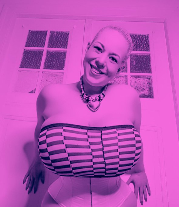 2 pic. Hallo meine Lieben ? today is pink #ThursdayMotivation ? auch dieses Bild zählt zu meinen best