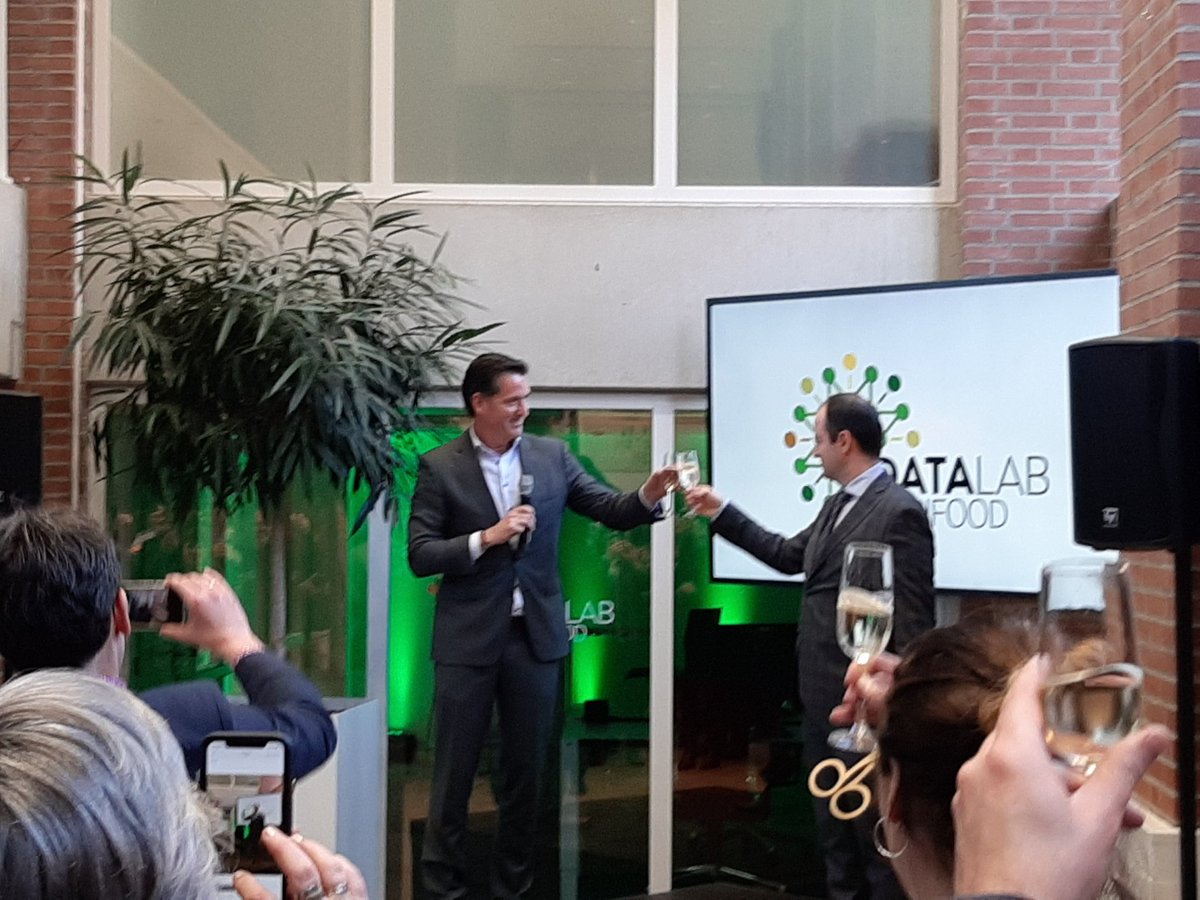 Annet Roodenburg tweet media