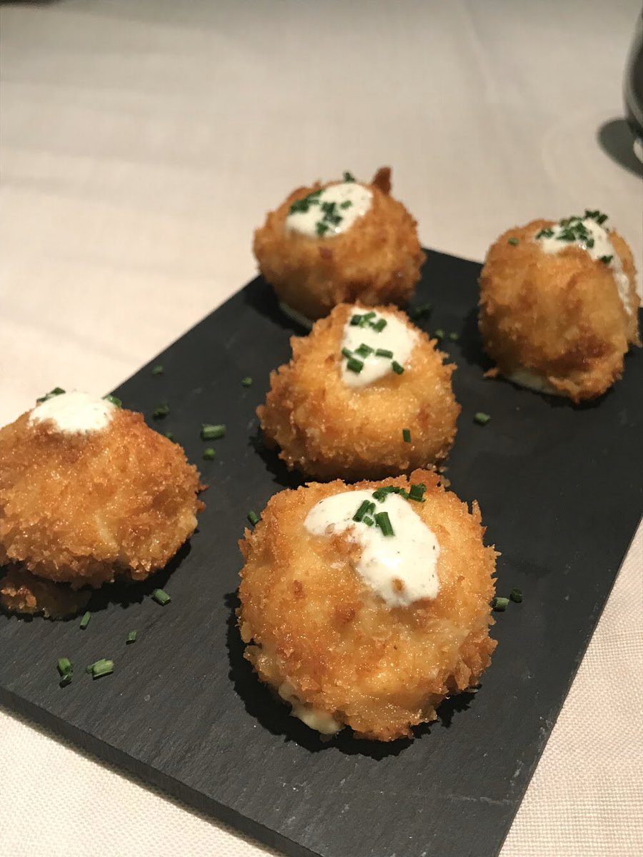 RestaurantSando's tweet photo. Celebra el #DíaInternacionalDeLaCroqueta con nuestras Croquetas de Calabaza y Zanahoria con un toque de yogurt!  https://t.co/g5oW5zF1XH #RestauranteSandó https://t.co/9fNCzpKrxn