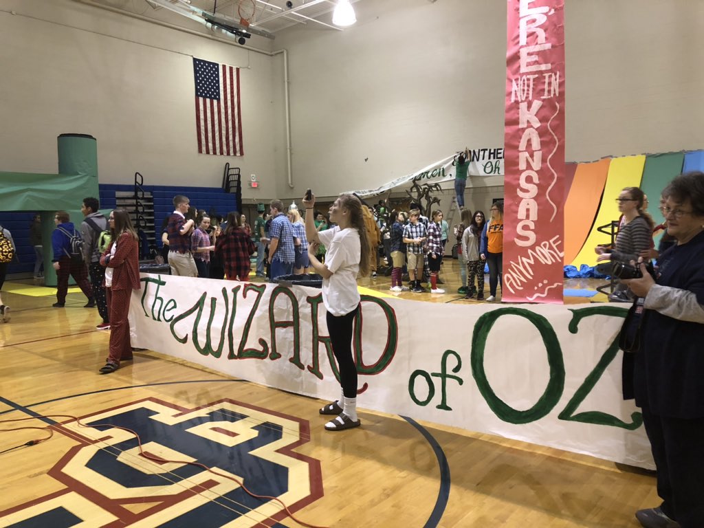 PanthersJCHS's tweet photo. JC Homecoming Day 4! #OurStory #MusicalStory #TheresNoPlaceLikeHome #GoGreaseLightning https://t.co/3fYenp14hu