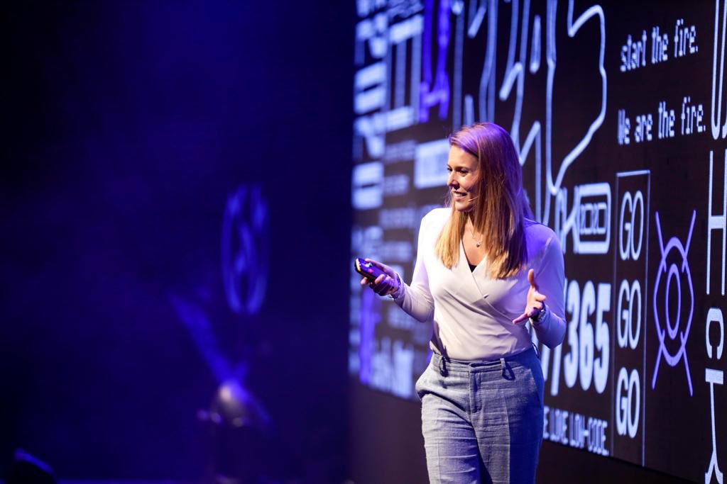 Mendix's tweet photo. Our wonderful host for the event is Lisa Aarsman, Sr. manager of Biz Dev. She started our day with a sincere message, “My hope for all of you is that you leave inspired today and that it gives us all that extra oomph to kick off 2020!” #MendixKickoff #MendixLife https://t.co/UJAlVLsGHG