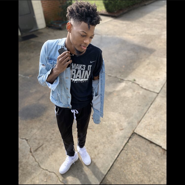 Freaky_E23's tweet photo. Love Or Lust 💔🏄🏽‍♂️ https://t.co/JogLJe0nmH