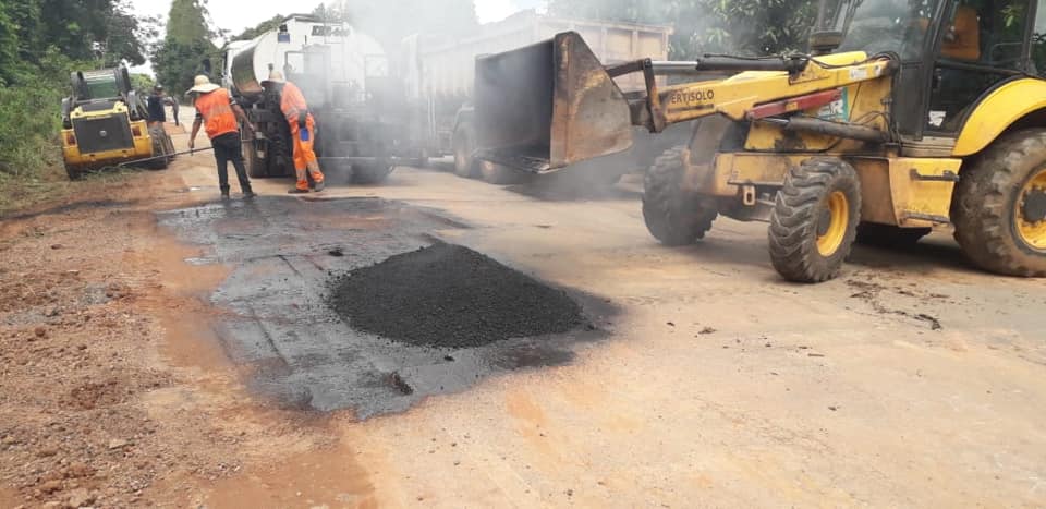 Recuperação na RO-010 nos trechos que liga o município de Rolim de Moura a Nova Brasilândia do Oeste, passando pelo RO-481 até o município de São Miguel do Guaporé.
 #lebrao #AvanteRondonia