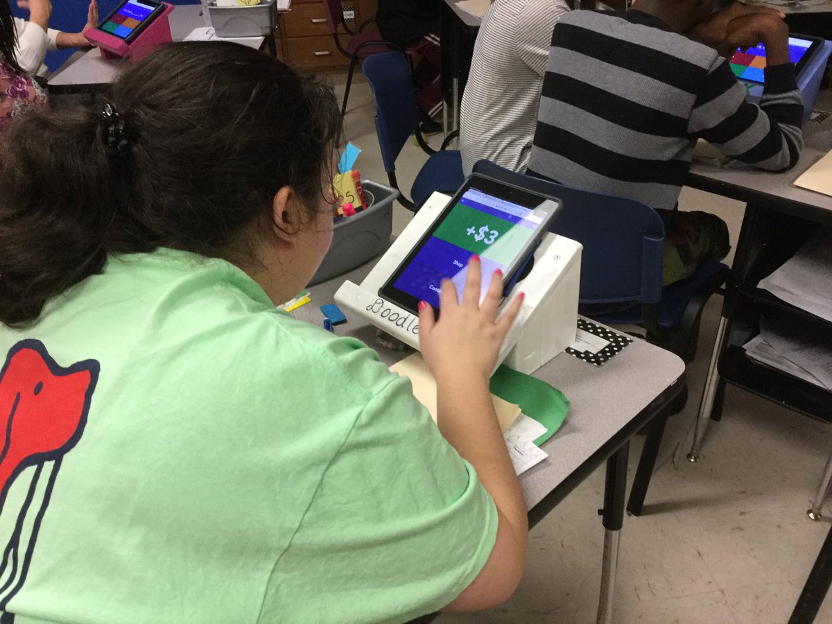 Badger_Badge's tweet photo. Mrs. Miller’s students @GreeneCentralHS are rolling through this review with @gimkit! #educatorpi #gcslitech https://t.co/IVtpmKOapX