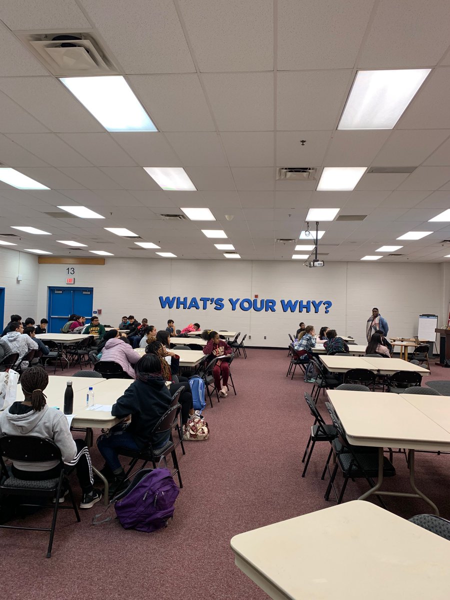 Welcome future Atoms!  Class of 2024 <a href="/AtomsStuServ/">Annandale HS Student Services</a> <a href="/DrDiSalvo/">Paula DiSalvo</a> <a href="/AtomsAthletics/">AHS Athletics</a> <a href="/HolmesMS_FCPS/">Holmes MS-FCPS</a> <a href="/AtomsAthletics/">AHS Athletics</a>