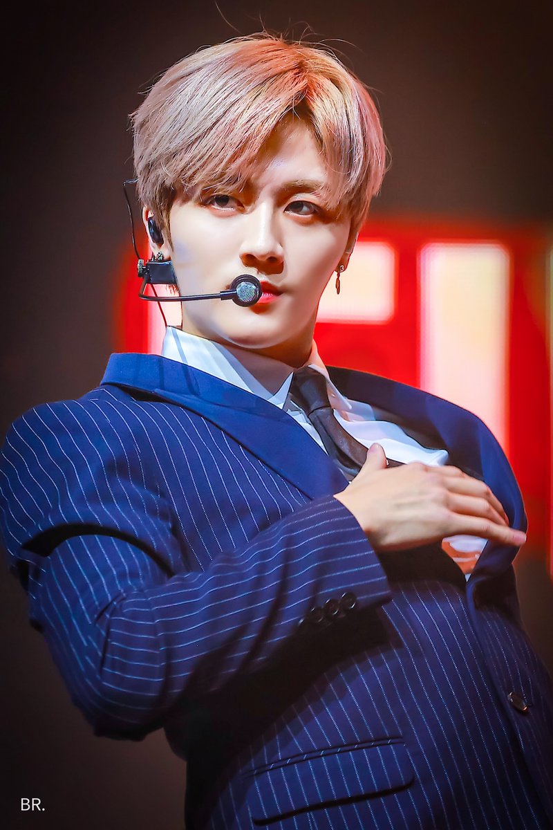 BeRingo1123's tweet photo. 안녕하세요 1위 가수 김영빈 

#SF9 #영빈 #YOUNGBIN #ヨンビン @SF9official #SF9_1stWin https://t.co/43IIFvNmh2