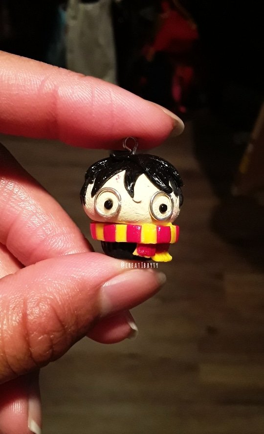 CreaTIBBYty's tweet photo. #Creatibbyty #PolymerClayCharms #PolymerClay #Food #Tiny #Cute #Kawaii #Creativity #KawaiiCharms #Clay #Sculptor #ClaySculptor #Realistic #PolymerClayArtist #ClayWork #HandMadeCreation #ClayArtist #Art #CreativeArt #Fimo #HarryPotter #HarryPotterCupCake #WizardingWord https://t.co/JnOW3hUZR8