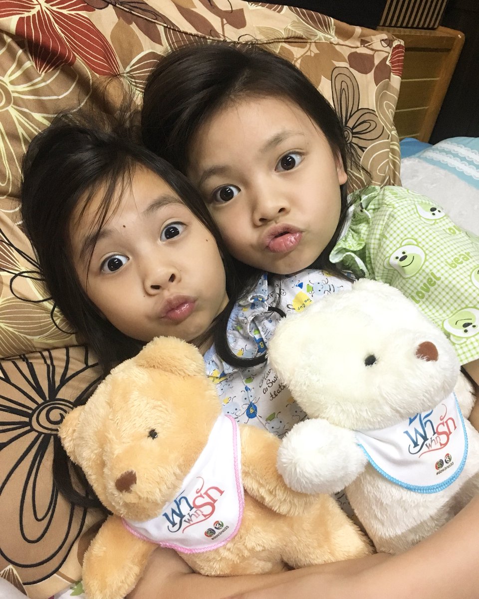 Yoranda11's tweet photo. นอนกอดตุ๊กตาหมี 🐻 ดู #ฟ้าฝากรักep2 ละครสนุกต้องบอกต่อ 😊 @mint_chalida #yoda #yoranda #yada #yarinda https://t.co/fjZ1DDmiNg
