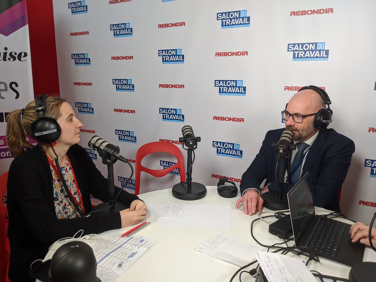 cned's tweet photo. En direct avec @Rebondir_mag 📻

Lionel Madec, directeur commercial du #CNED, explique les avantages de la formation à distance dans le cadre d'une reconversion professionnelle, lors du @salondutravail 🎙️

À écouter ici 👉 https://t.co/WL0ifMoEC2 https://t.co/n9Gzllt9xq