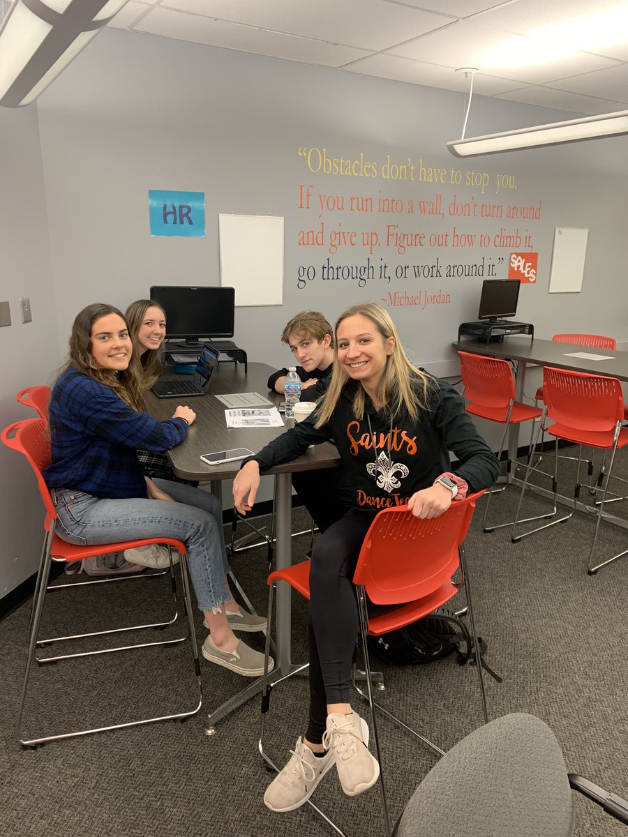 Spainserves's tweet image. This Thursday I am thankful for the HR department and my CEO in VEI. Joe, Taylor, Isabel, Ethan, and I are a great team and they make VEI fun. Also thankful for Isabella who shows how to be a great leader as are CEO. #ThankfulThursday @bballwoods23 @hoopsmurphy