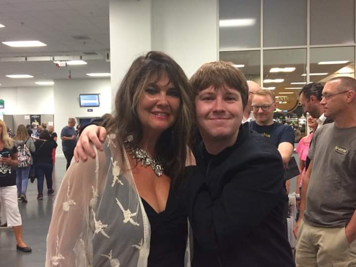   Wishing the lovely Caroline Munro a very happy birthday :) 