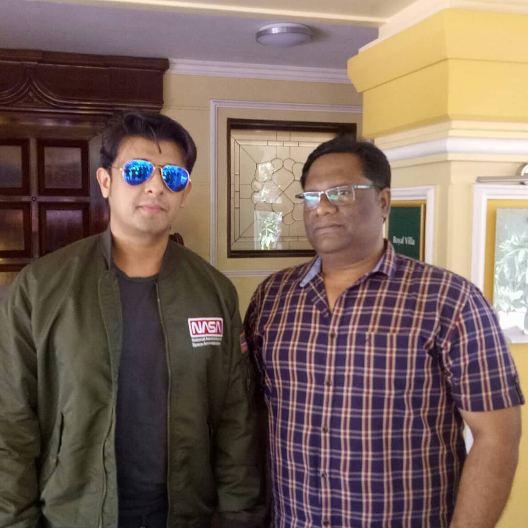 Got a chance today to interact with one of the most versatile singer of Bollywood Sonu Nigam Ji #sonunigam #modernrafi #lordofchords #sonunigamlive #bollywoodmusic #indianpop #prelude