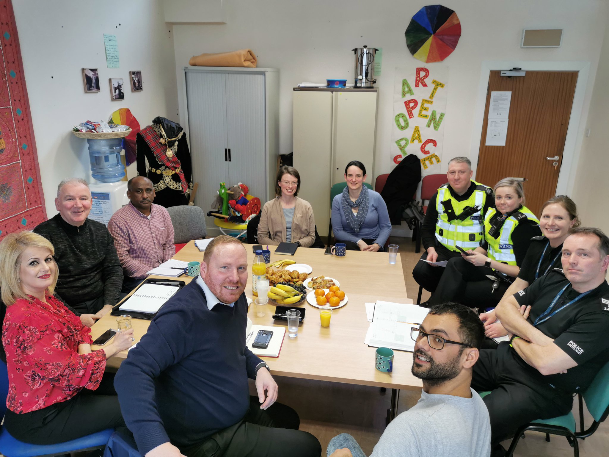 Community InfoSource on Twitter: