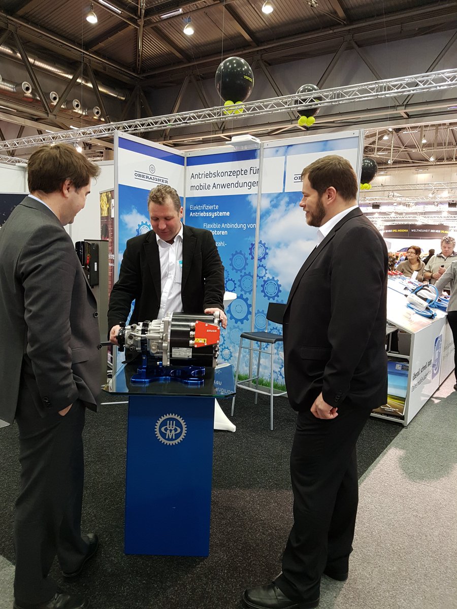 sprinteroffroad's tweet photo. Oberaigner auf der #Viennaautoshow: Hier steht alles im Zeichen der Elektromobilität. Mit Planetengetrieben für elektrifizierte Transporter, LKWs und Boote punktet Oberaigner bei verschiedenen Anwendungen. Als Entwicklungspartner sind wir in der E-Mobility Area #instadrive. https://t.co/YyfwpZObUZ