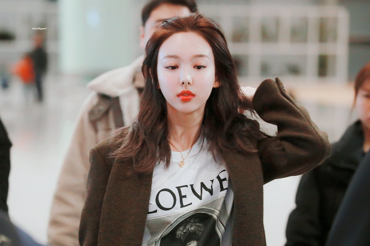 твайс наён 2021. наён twice 2022. наён twice убийственный взгляд. наён из twice в красном платье. наён твайс.