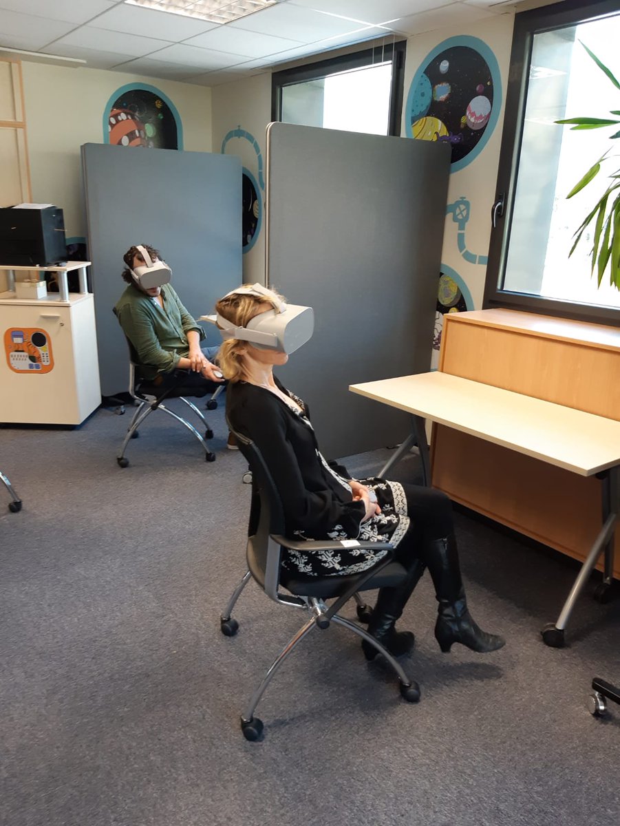 Laura_Leick's tweet image. #inauguration #GEMLabs @Grenoble_EM : les médias ont testé le #TIMLab et le jeu immersif #Finethics.