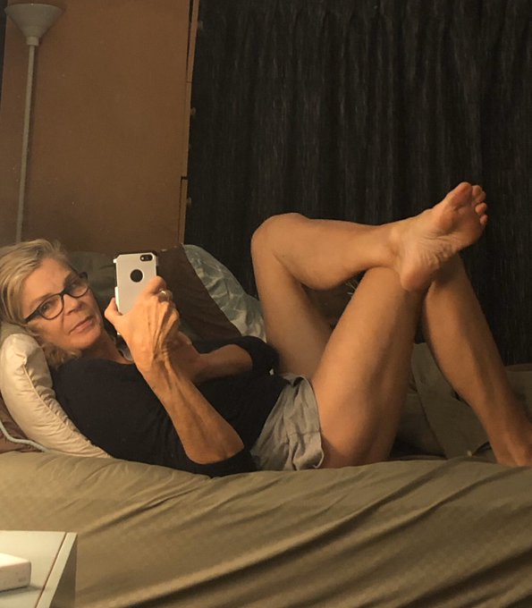 #tbt housesitting for a friend in the dell December 26, 12:02am pondering life at 65... #oldage #reflection<a href="/tag/tbt"class="tags">#tbt</a><a href="/tag/reflection"class="tags"><span>#reflection</span></a><a href="/tag/oldage"class="tags"><span>#oldage</span></a><a href="/tag/gotnothing"class="tags"><span>#gotnothing</span></a>
