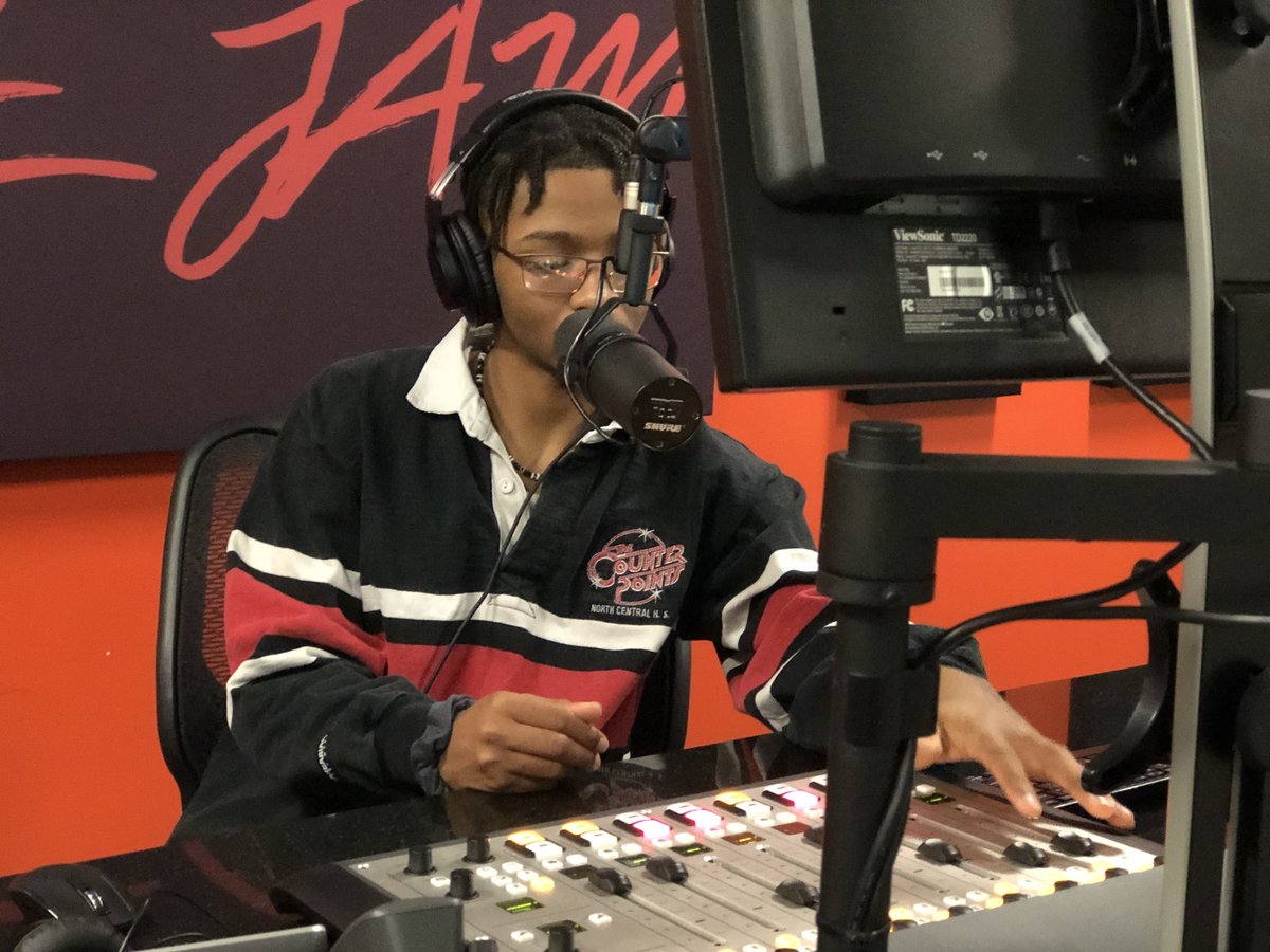 msdwt's tweet image. Tune in now to 89.3 FM to hear Dr. Woodson interview Dir. Of Secondary Education Rick Doss, with the control board managed by JEL Media Arts student, Anthony.... also a North Central Counterpoint!!!! #CPletsgo #STEM