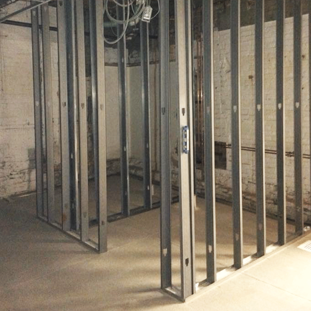 offtrackbrewin1's tweet photo. #tbt to the build out of our current building. It's always to good to look back and see the progress you've made. Join us sometime over at our taproom at @DunlapCafe and lets share a few brews🍺 https://t.co/0ozCyxtozv