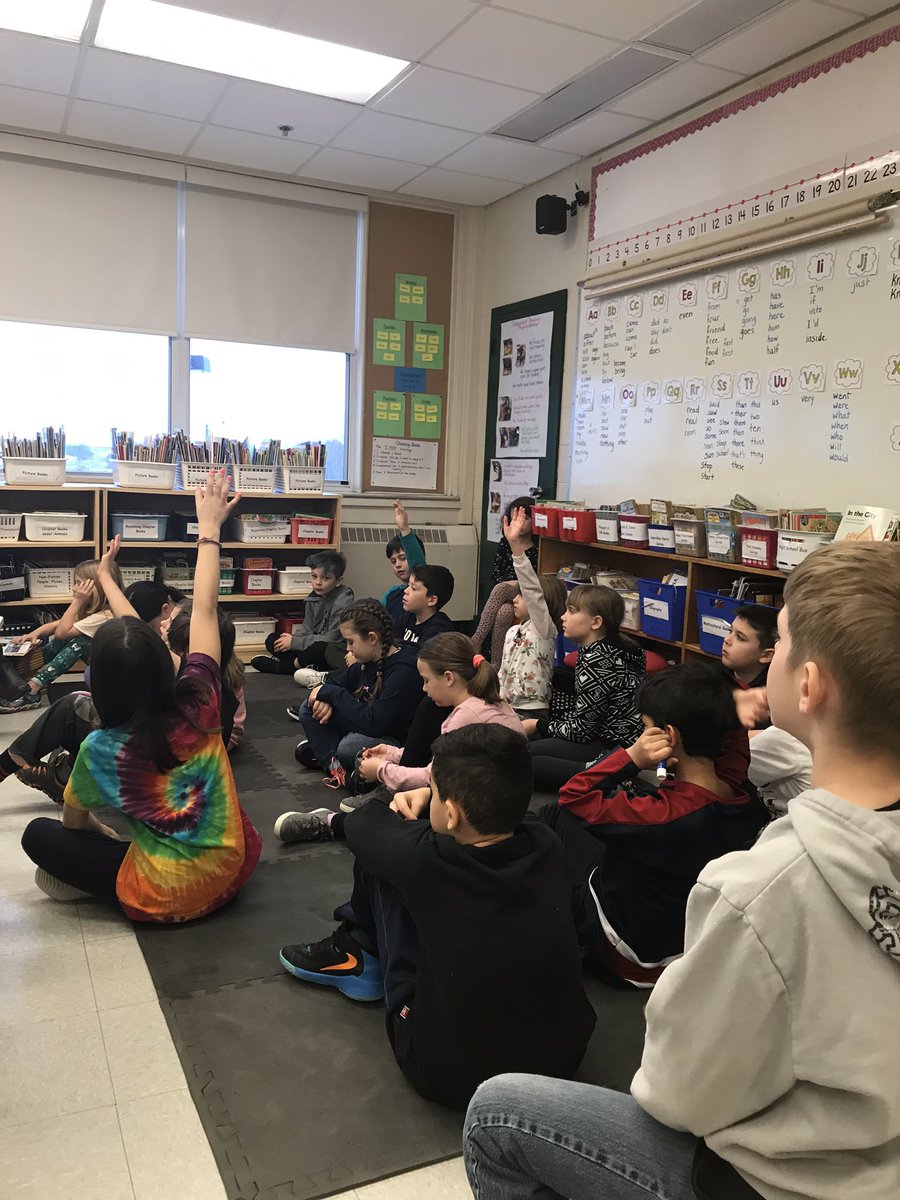 LEShawElem's tweet image. 3 part lesson in Literacy - #timetolearn #timetopractice #timetoreflect Authentic #studentengagement Teacher modelled reading for information #students then practiced &amp;amp; then  time for reflection to close the literacy time frame #LEShawElem