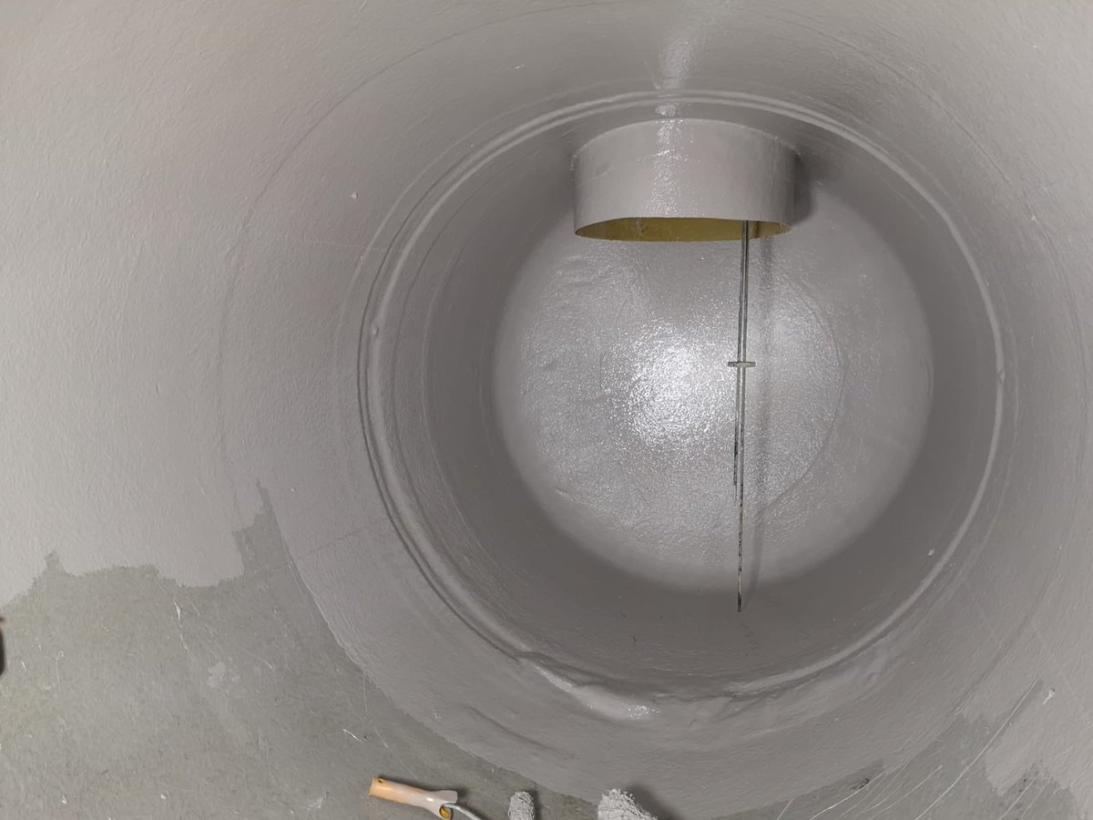 LiquidApplied's tweet photo. Confined spaces.
We are the leaders in #tanklining, this is a pic of the inside of a tank with the coating system being applied.
Inside and out we can provide waterproof coatings to restore you tanks integrity.
https://t.co/BSGYd5KoL6 https://t.co/1jBsbYdNRS