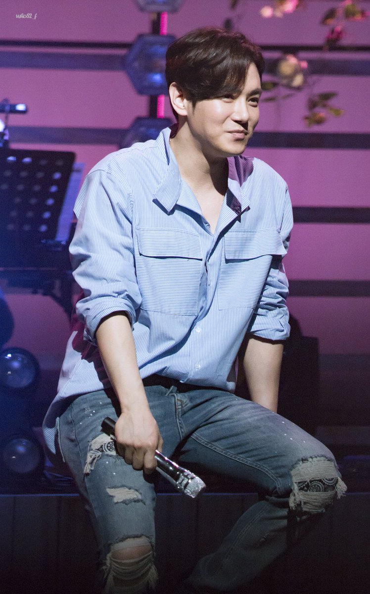 whoS2_f's tweet photo. Happy Birthday!! 

#Hwanhee #환희 
#FlytotheSky #플라이투더스카이 https://t.co/6ocSRRNONf