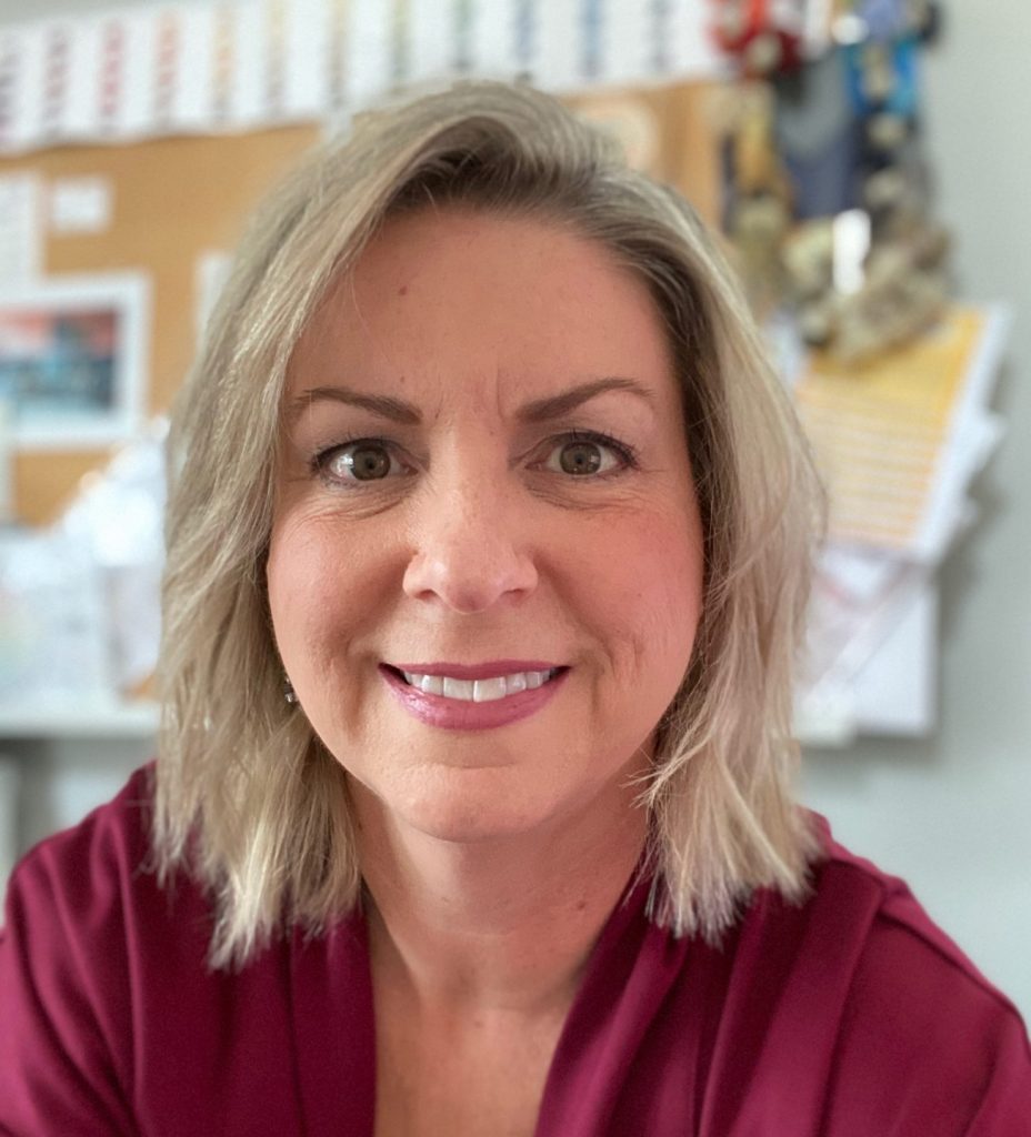 ColorSells's tweet photo. We are thrilled to announce Peggy Van Allen of Colorfuel in Illinois as the new President for the term 2020-2022.  #cmgmembers #cmgvolunteers #colorsells https://t.co/7VIwAtbT4D https://t.co/VxJfLyxQc9